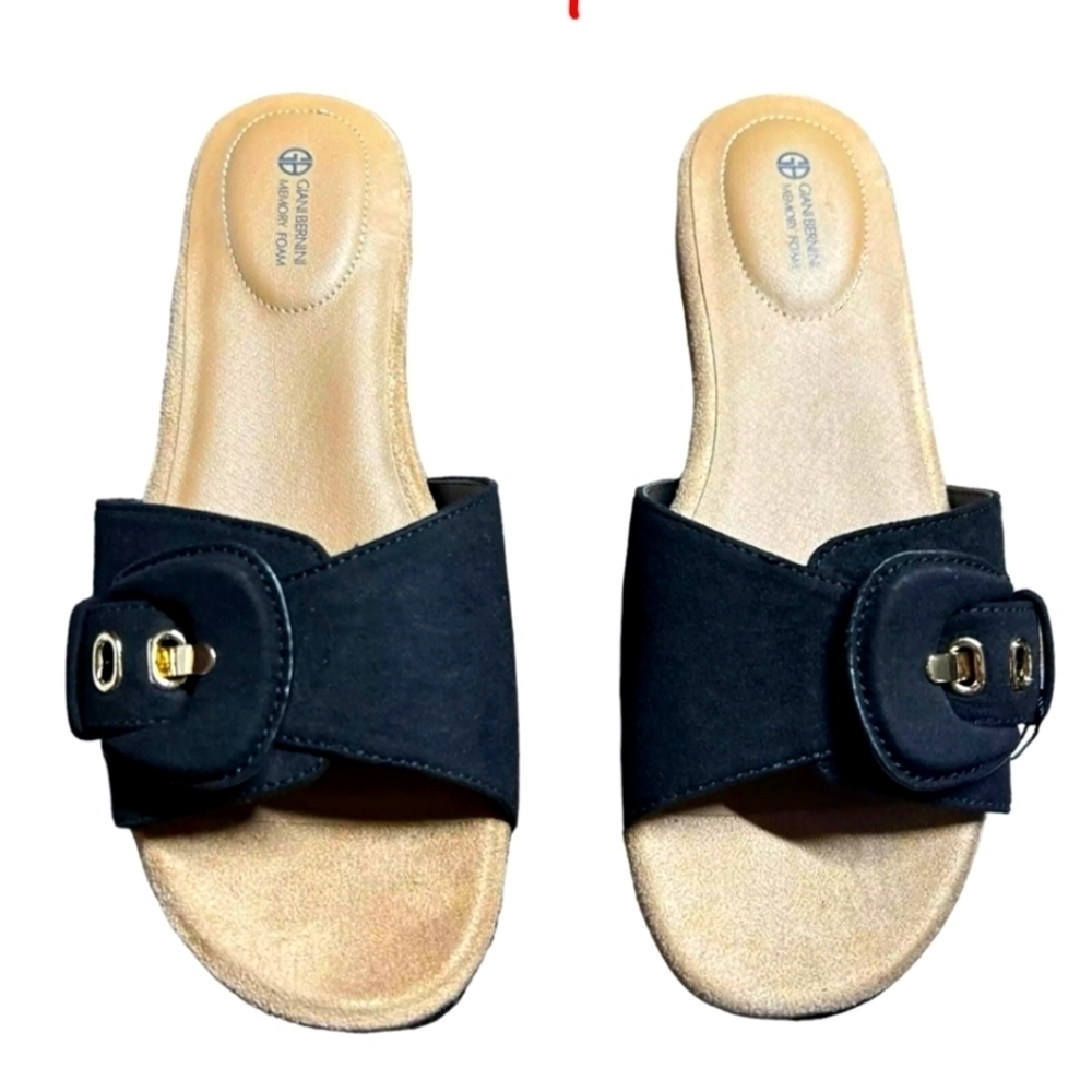 Giani Bernini Ashllyn Memory Foam Wedge Sandals Slip On Buckle Strap Size 8 M - Picture 3 of 6